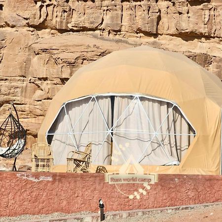 Rum World Bubble Luxury Camp Wadi Rum Bagian luar foto