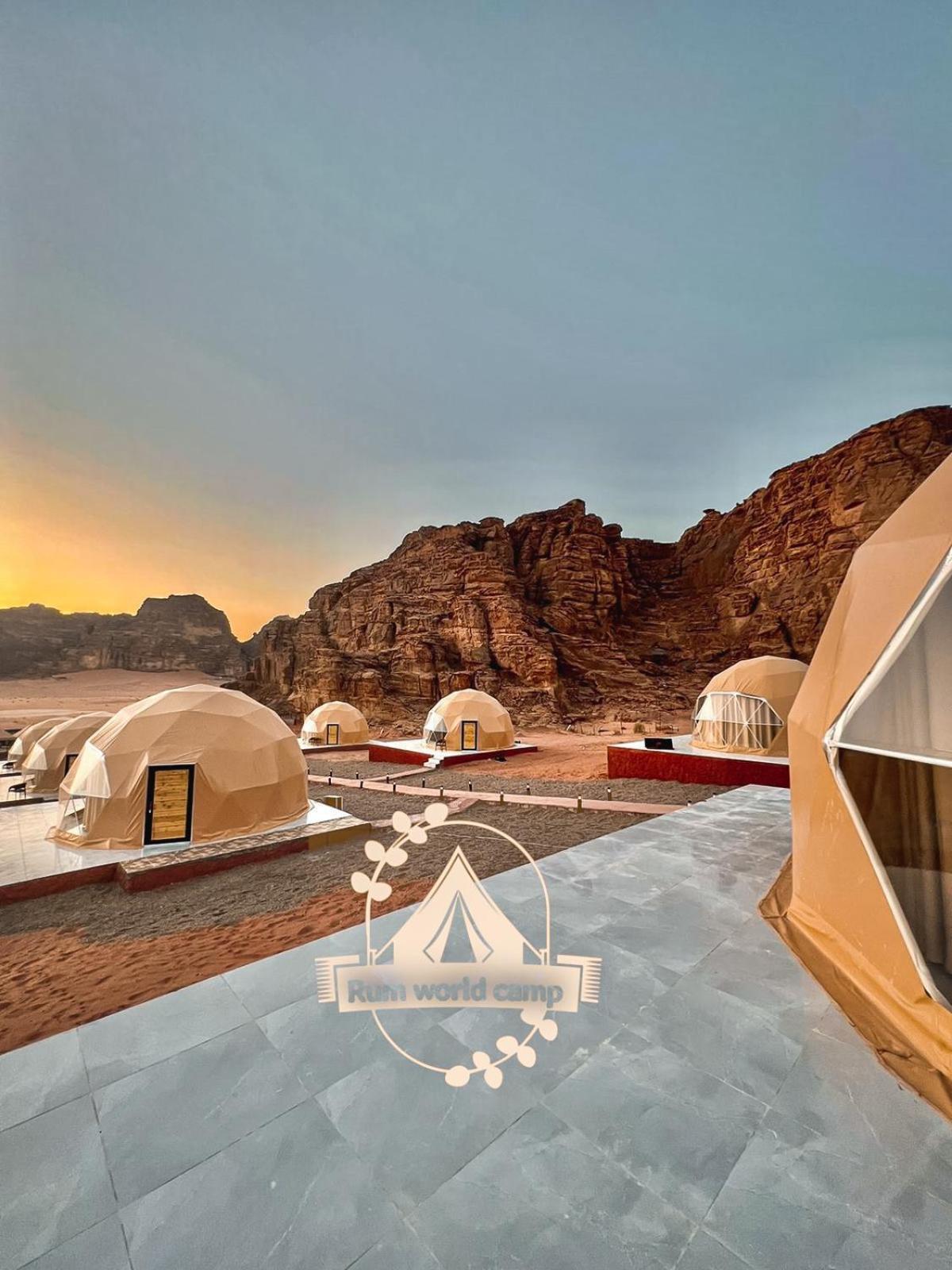 Rum World Bubble Luxury Camp Wadi Rum Bagian luar foto