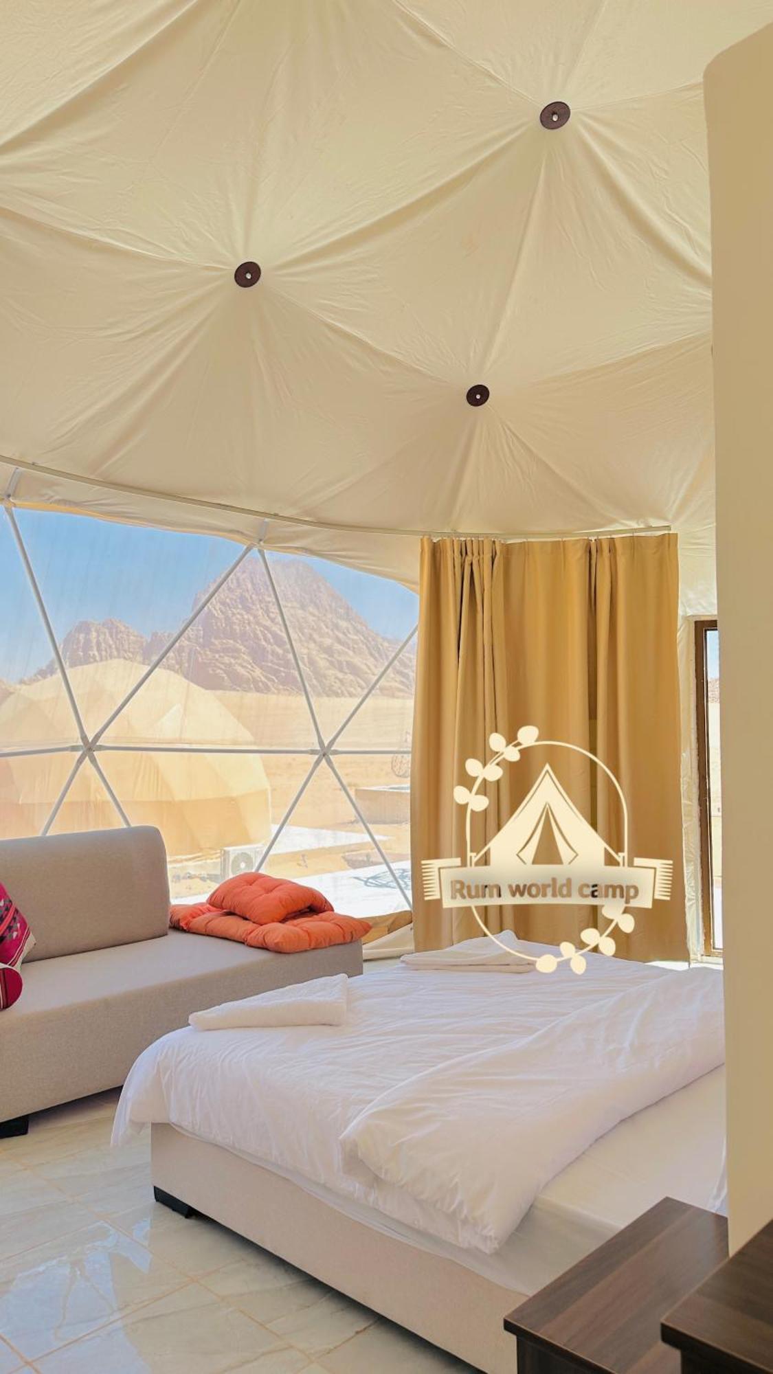 Rum World Bubble Luxury Camp Wadi Rum Bagian luar foto