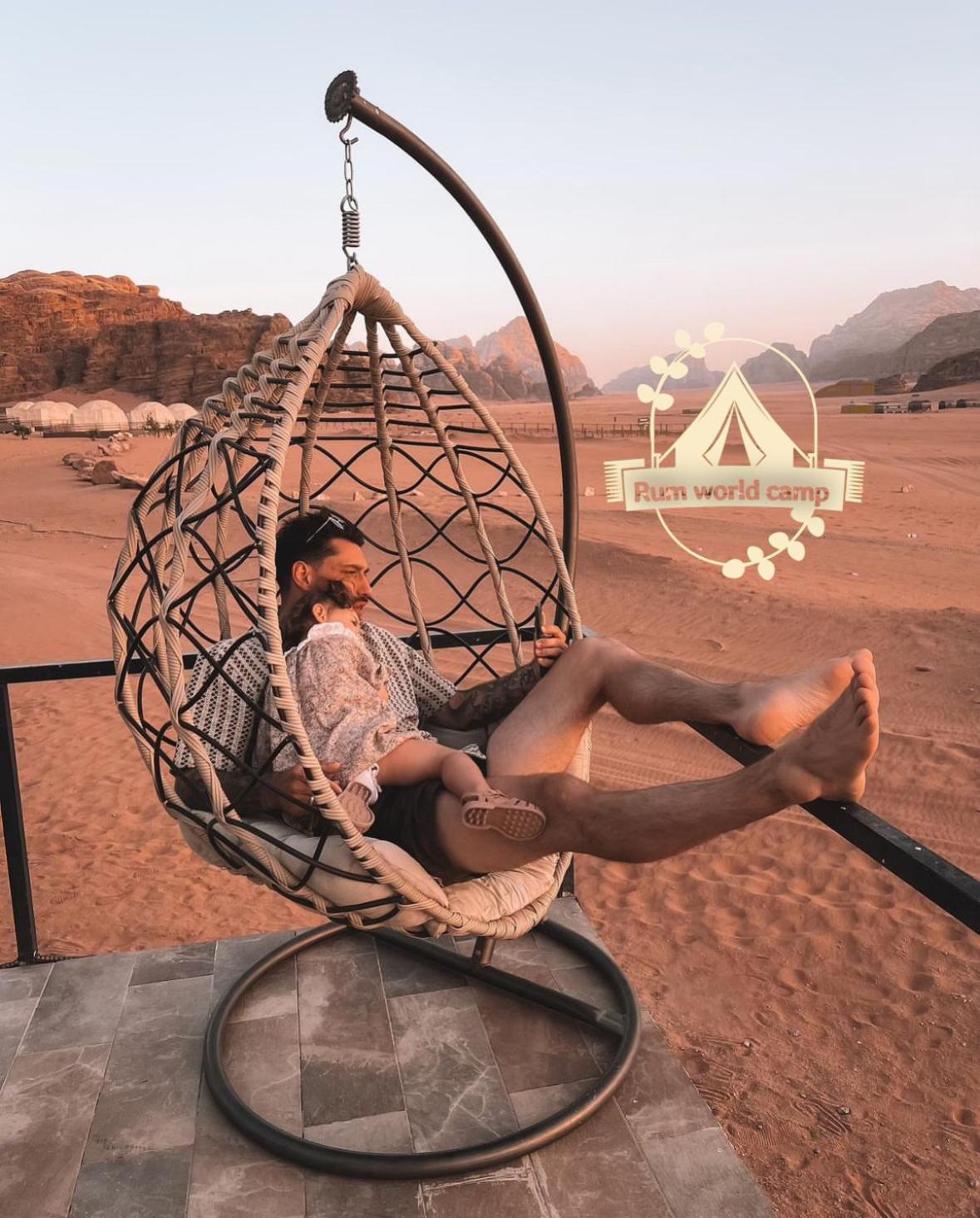 Rum World Bubble Luxury Camp Wadi Rum Bagian luar foto