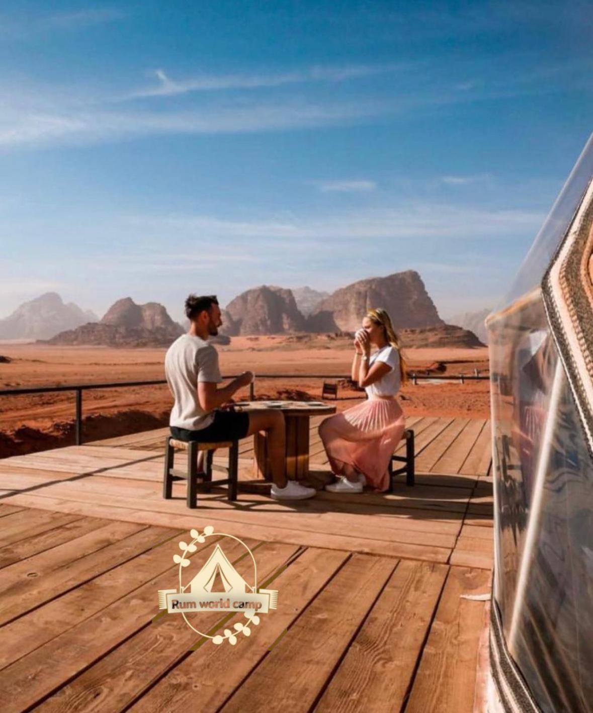 Rum World Bubble Luxury Camp Wadi Rum Bagian luar foto