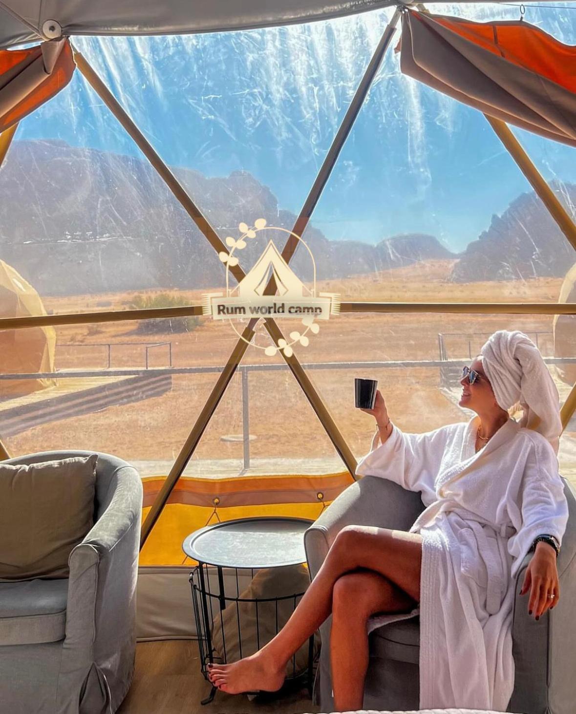 Rum World Bubble Luxury Camp Wadi Rum Bagian luar foto