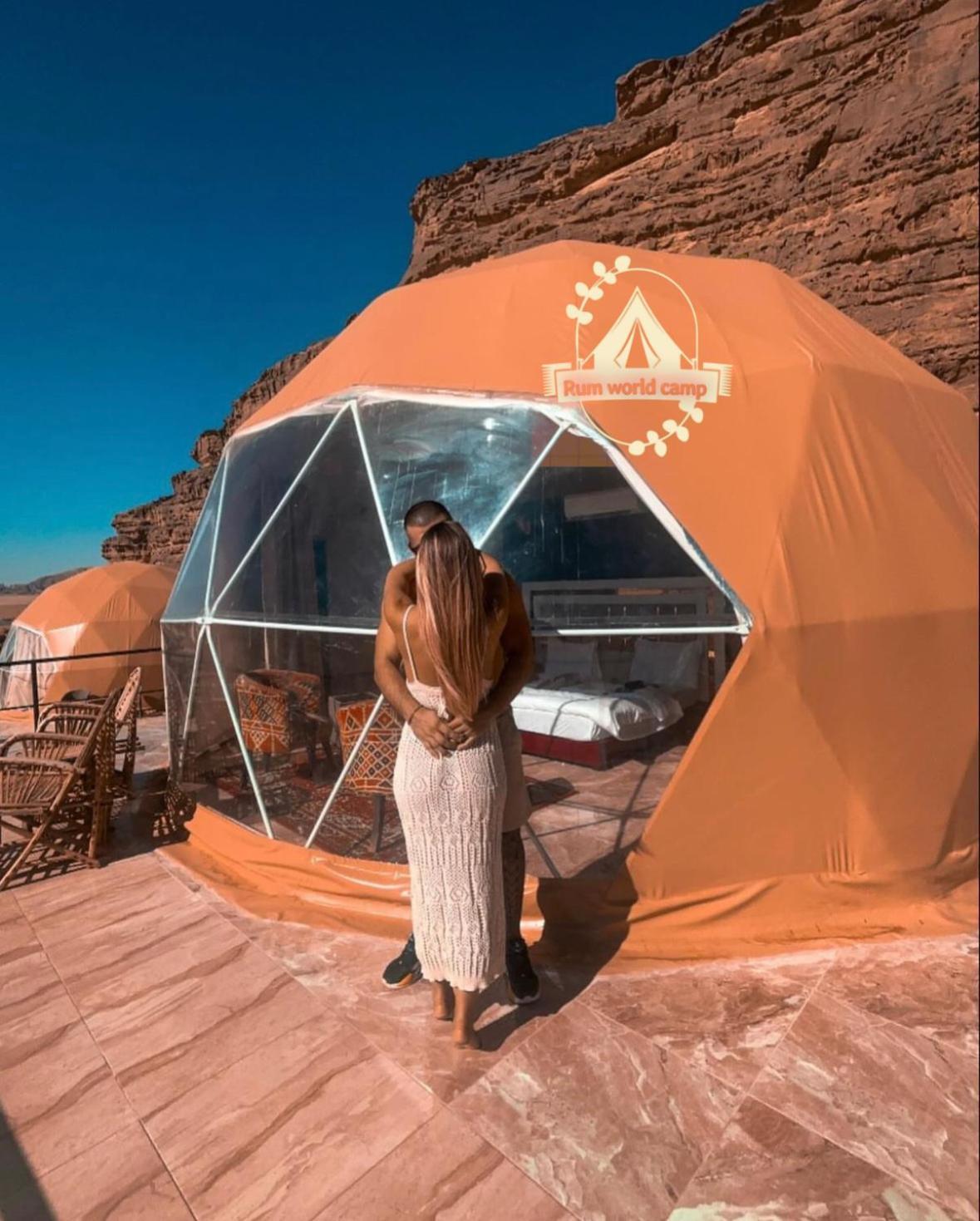 Rum World Bubble Luxury Camp Wadi Rum Bagian luar foto