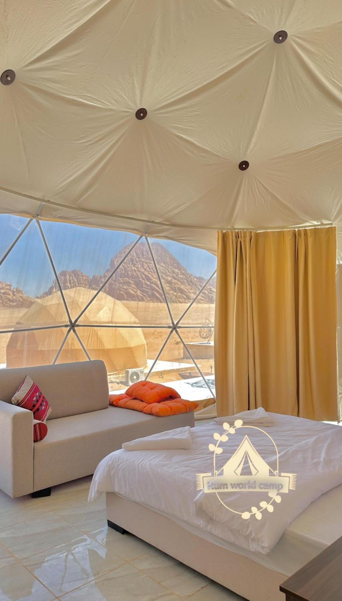 Rum World Bubble Luxury Camp Wadi Rum Bagian luar foto