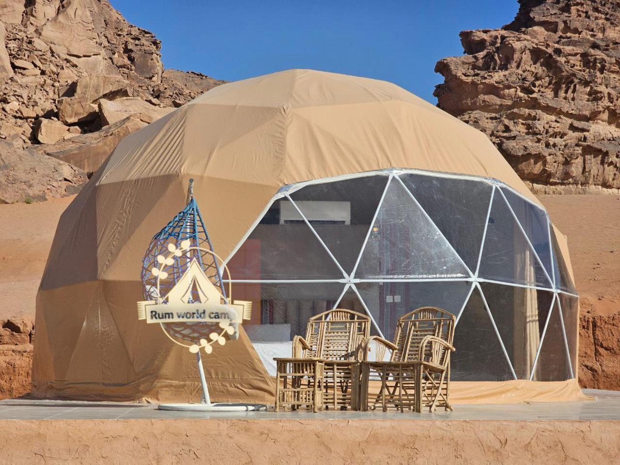 Rum World Bubble Luxury Camp Wadi Rum Bagian luar foto