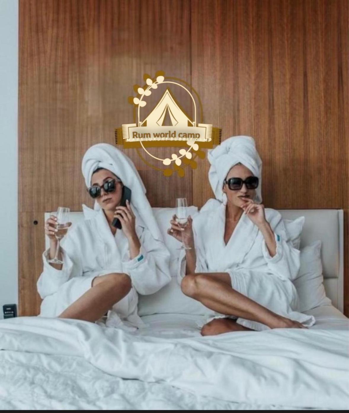 Rum World Bubble Luxury Camp Wadi Rum Bagian luar foto