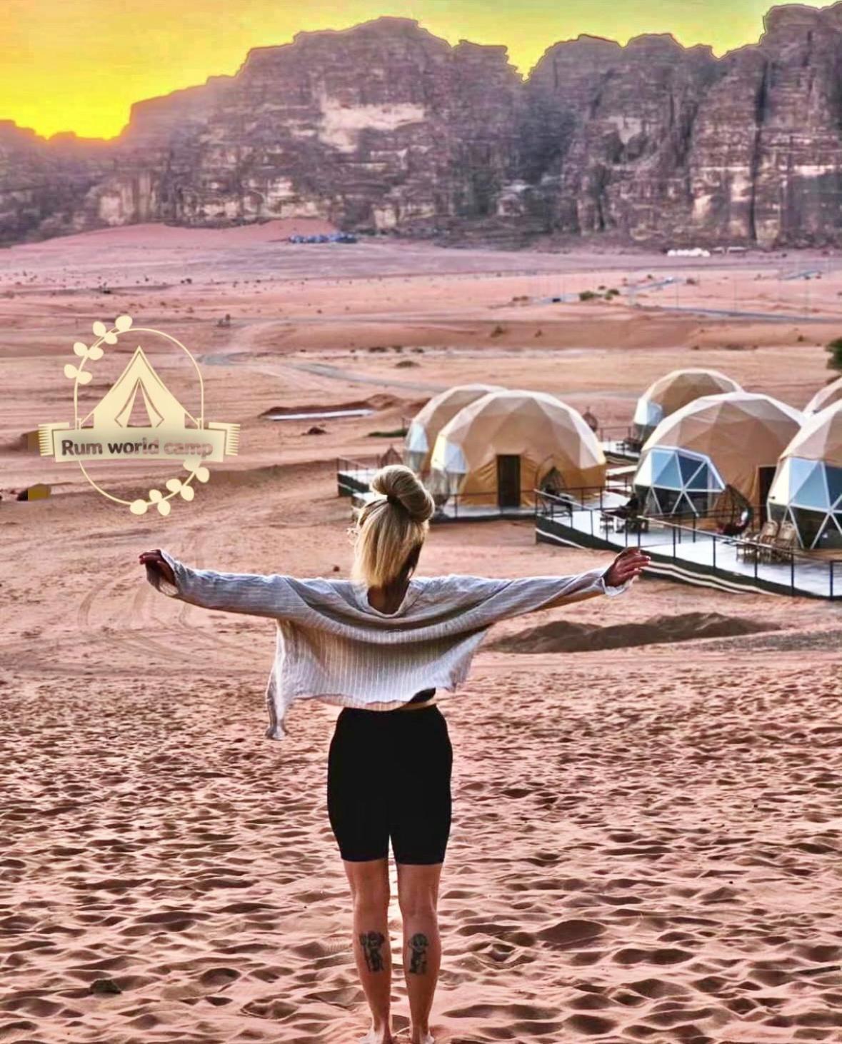 Rum World Bubble Luxury Camp Wadi Rum Bagian luar foto