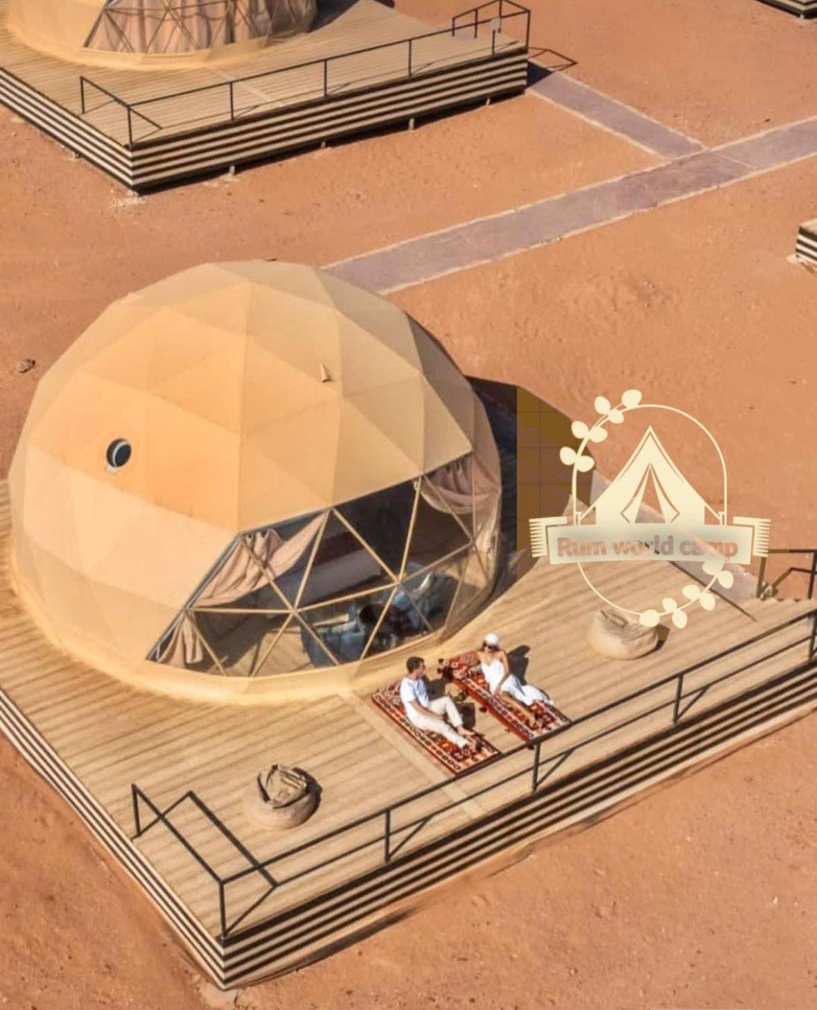 Rum World Bubble Luxury Camp Wadi Rum Bagian luar foto