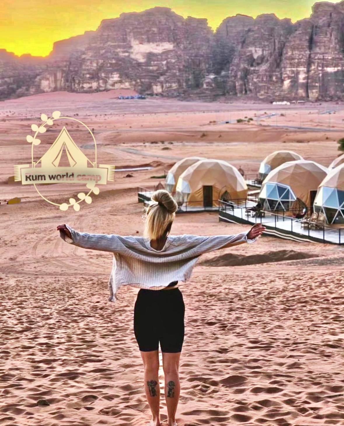 Rum World Bubble Luxury Camp Wadi Rum Bagian luar foto